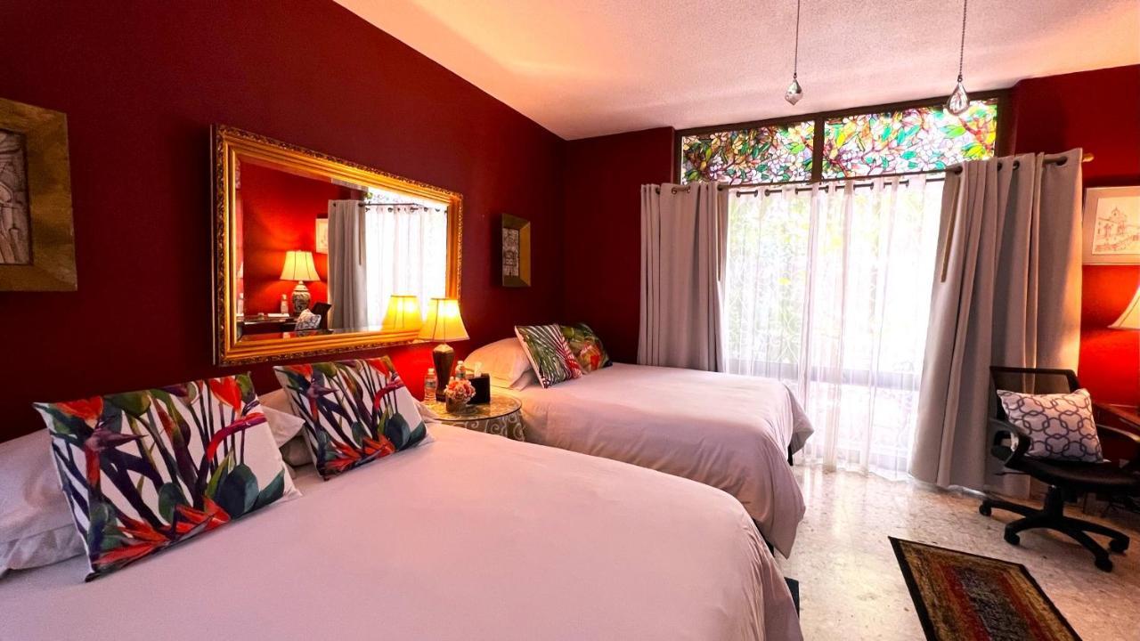 Dickinson Guest House, Expo 3* Guadalajara